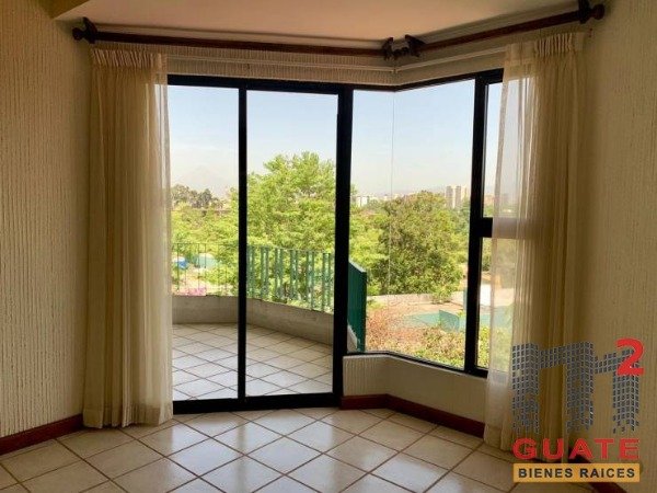 Apartamento de 250 m2 de construcción en Renta, Zona 15 — foto 8