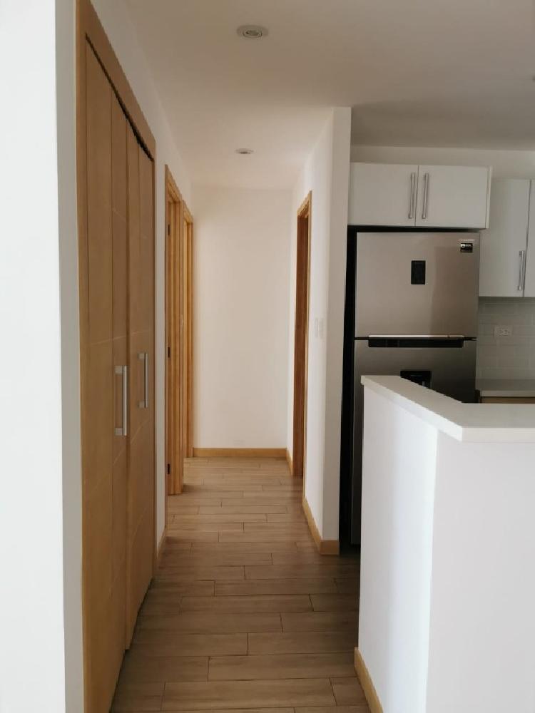 Apartamento en renta zona 10 / City Haus — foto 3