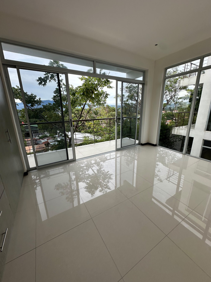 Apartamento en venta en Santa Ana en condominio - 7