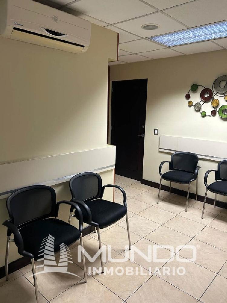 OFICINA EN VENTA EN ZONA 10 - Miniatura 9