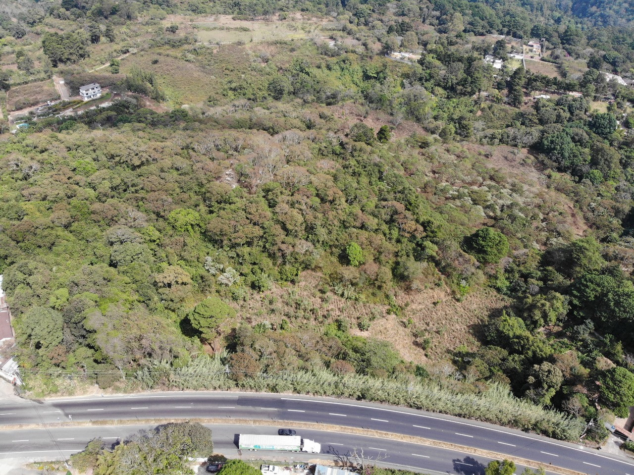 En Venta Terreno en Carretera a El Salvador Guatemala - 1