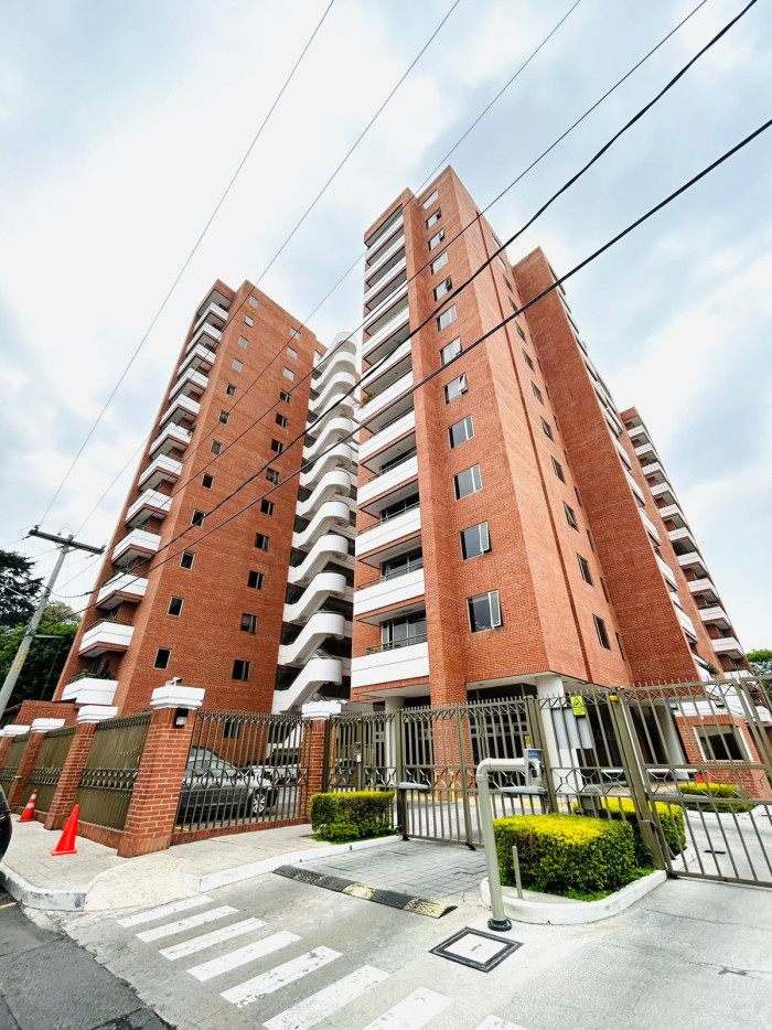 Apartamento de 3 habitaciones en renta en zona 10 — foto 13