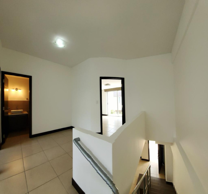Apartamento de 2 niveles en Renta en zona 11 - 5