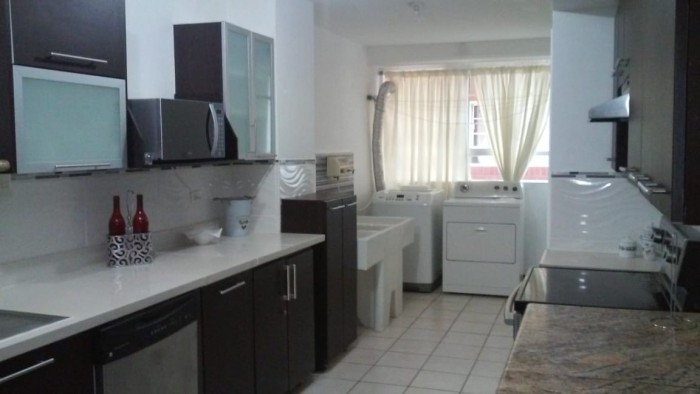 Apartamento en RENTA, Villas de San Isidro zona 16 - Image 1