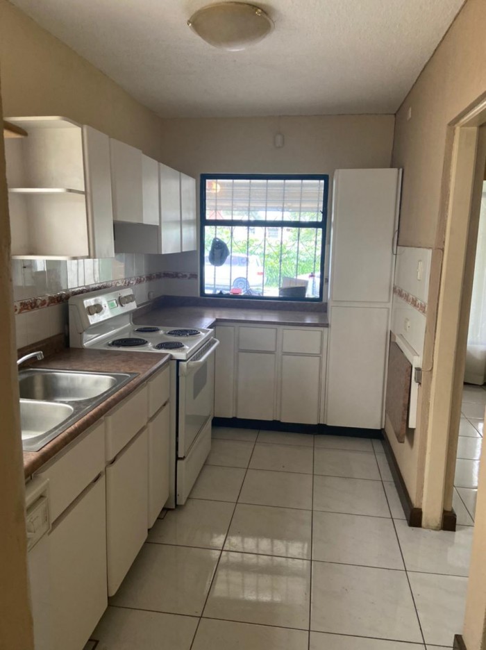 VENDO CASA DE UN NIVEL EN CIUDAD CRISTOBAL SECTOR B4 — foto 3