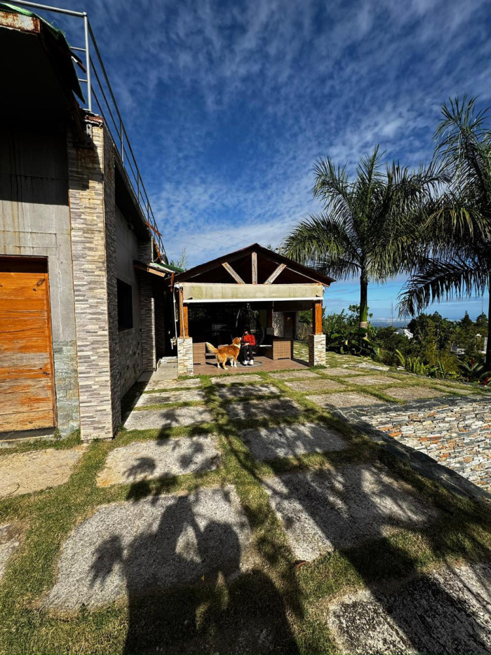 Venta de Espectacular Villa, La Colonia San Cristobal - 2