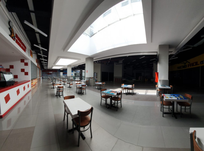 Local comercial en alquiler zona 7 Calzada San Juan - Miniatura 5