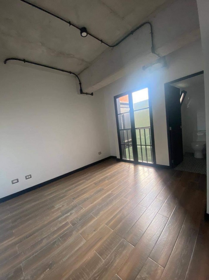 Apartamento en Venta  zona 14 sector La Villa - Miniatura 5