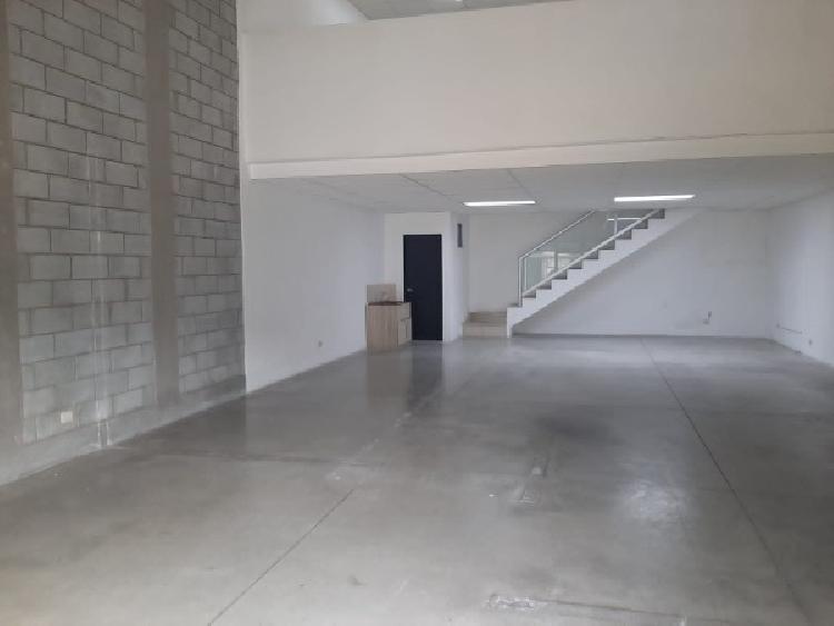 BODEGA EN RENTA EN CENTRO 5 - 4