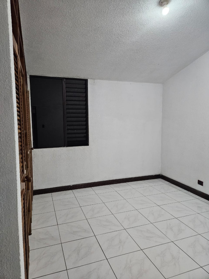 Casa en alquiler en zona 11 las charcas Guatemala - Miniatura 11