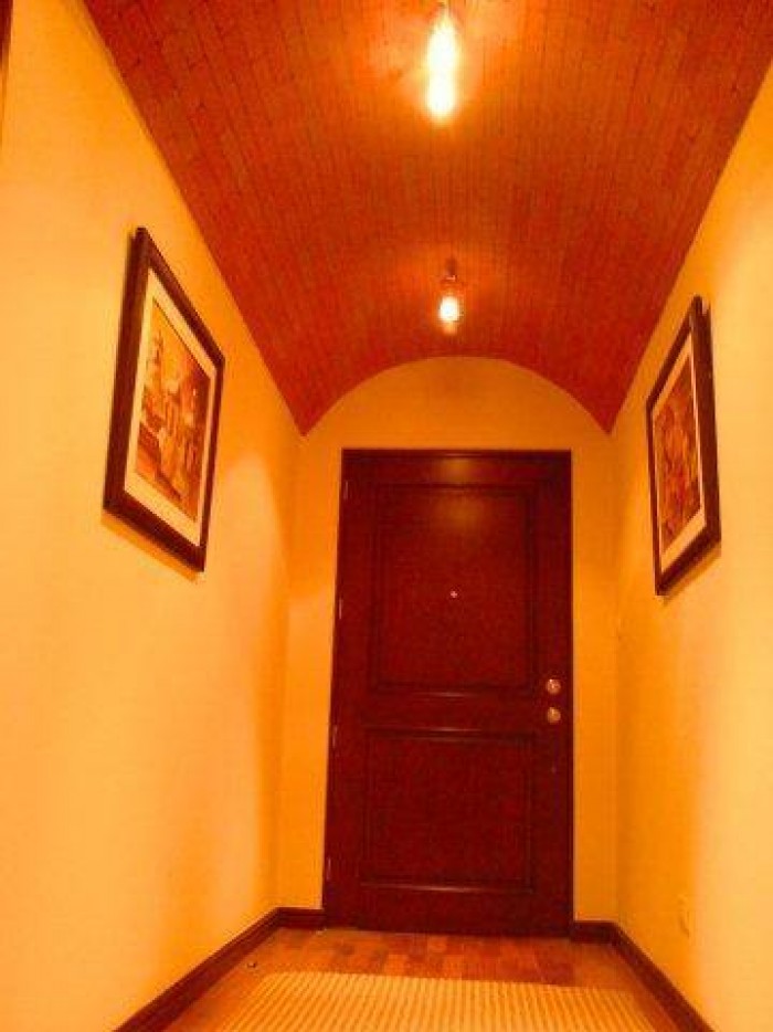 Apartamento amueblado en RENTA y VENTA, zona 14 - Image 1
