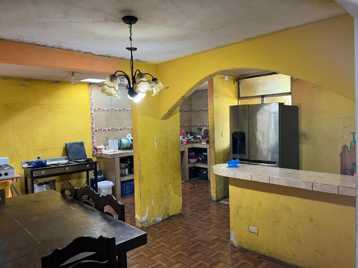 Casa grande en venta en zona 16 Hacienda Real — foto 4