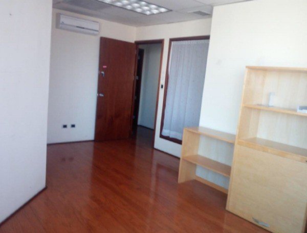 NIVEL Y MEDIO EN RENTA DE OFICINAS!! Edificio Z.10 — foto 2