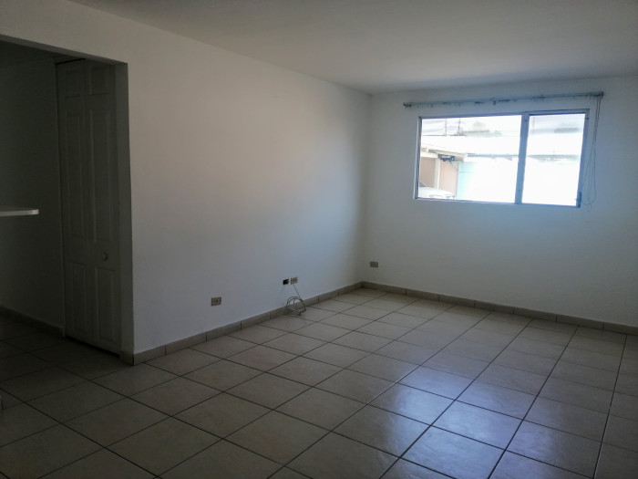 Plus Real Estate renta apartamento en zona 10