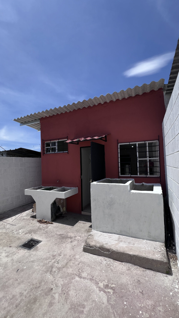 Casa en venta a 5 minutos de Paseo Venecia Soyapango - 12