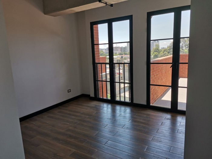 Rento amplio y moderno apartamento en zona 14 — foto 4