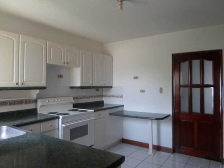 Apartamento en Renta zona 10 Guatemala - Miniatura 7