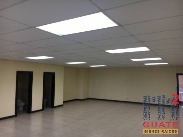 Oficina de 104 m2 de construcción en Renta, Zona 10