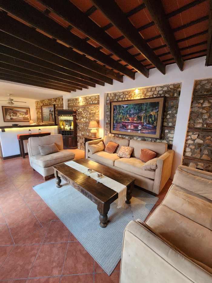 Casa en VENTA Zona 11, Sector Las Charcas. - Miniatura 2