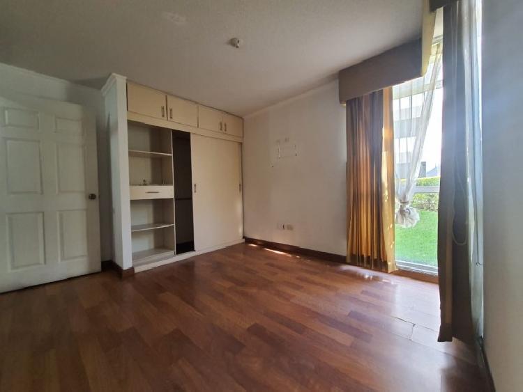 Se vende apartamento en Edificio Histórico 1, zona 1. - Image 4