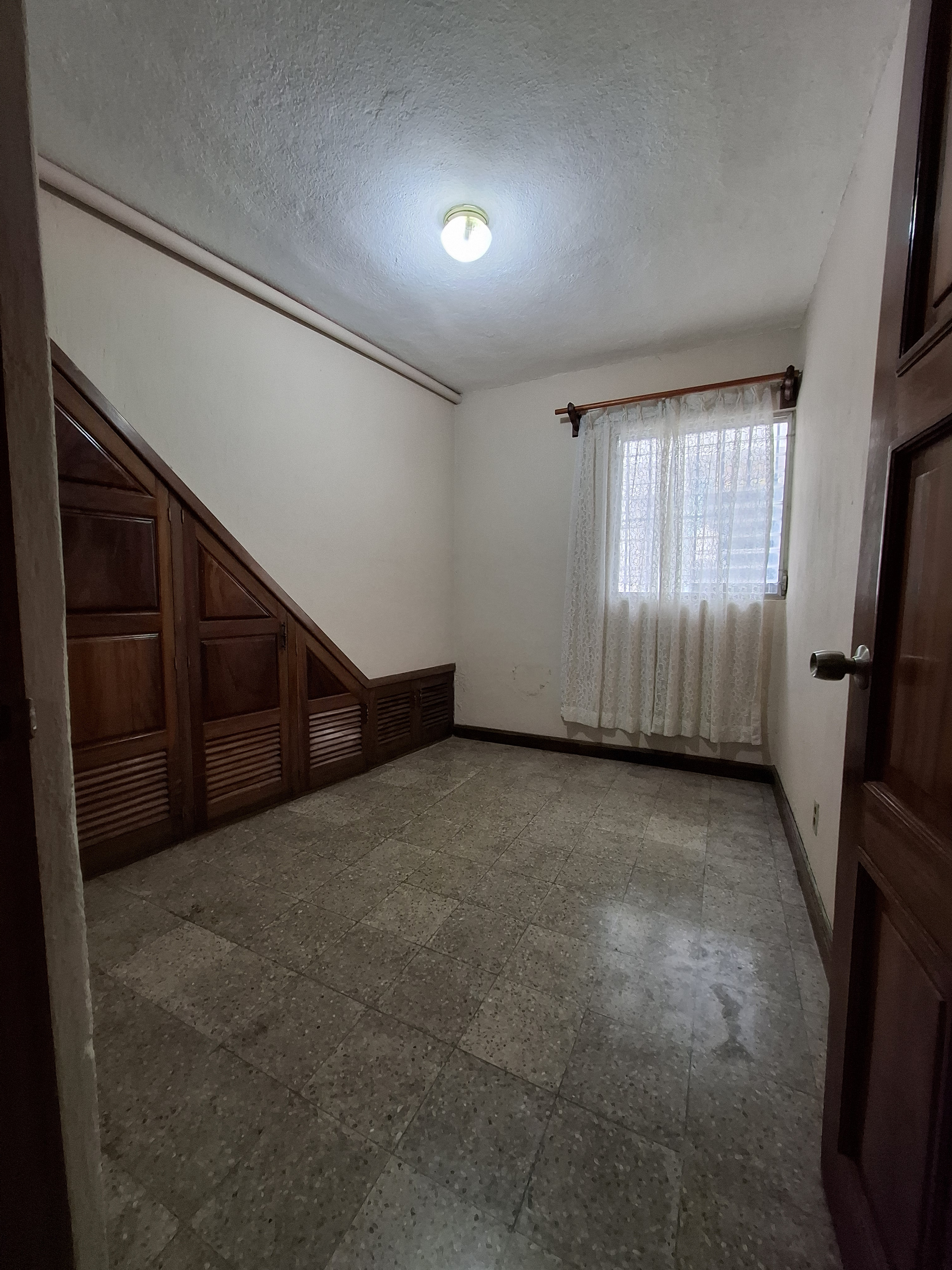 Apartamento en renta en de San Juan Sacatepequez - Miniatura 6