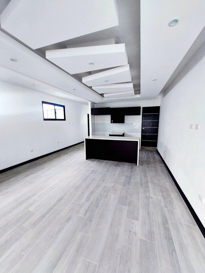 ALQUILO TOWNHOUSE ZONA 16, HACIENDA REAL ZONA 16 — foto 2