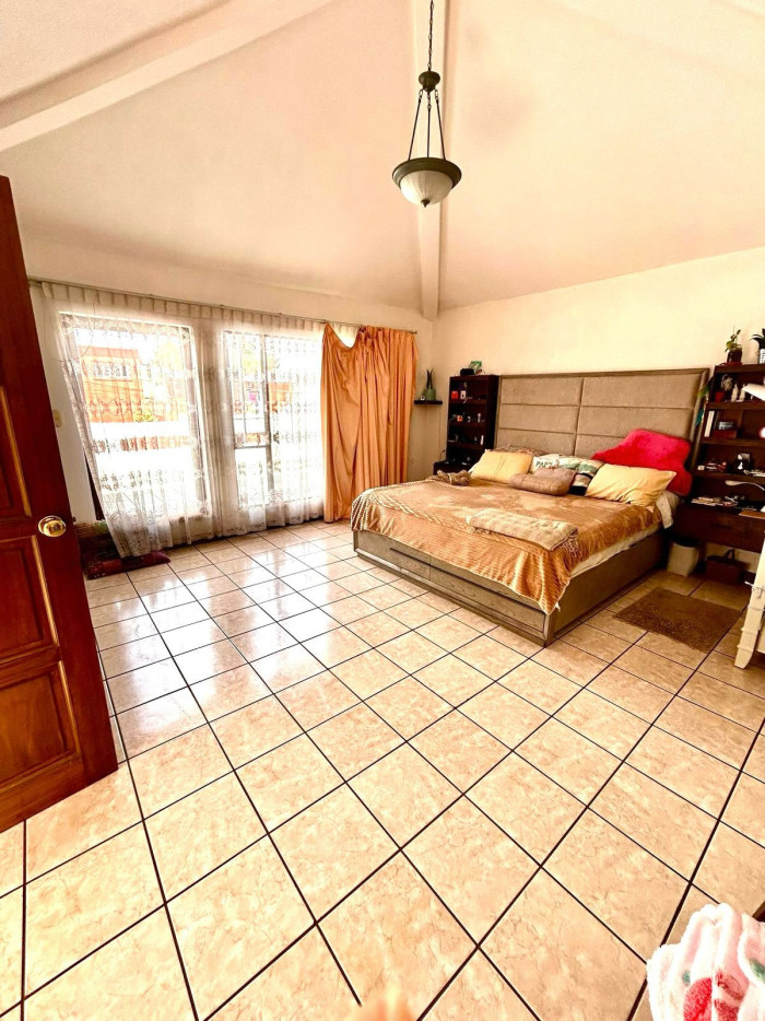 Casa grande en venta en Carretera a San José Pinula — foto 8