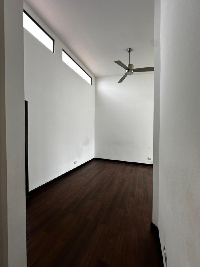 Hermosa Casa en Venta en Pozos de Santa Ana - 5