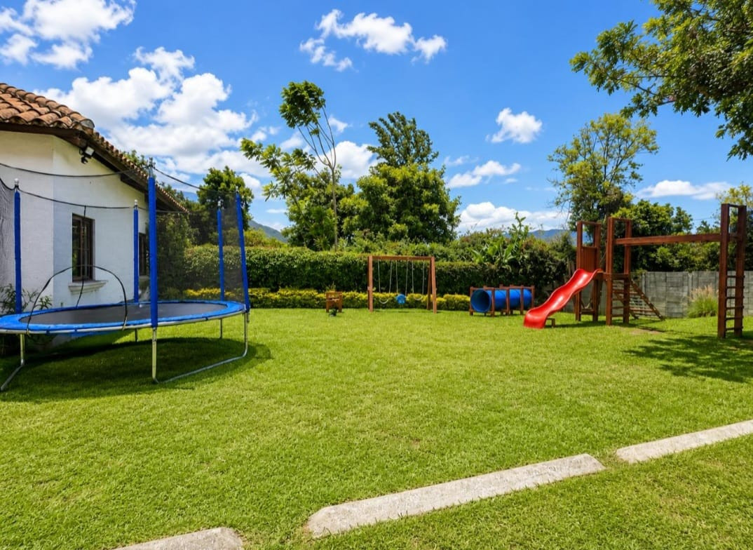 CASA EN RENTA AMUEBLADA | SAN MIGUEL ESCOBAR - 1