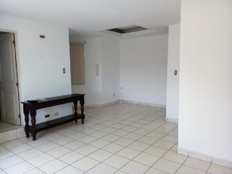 APARTAMENTO EN RENTA, ZONA 15 — foto 3