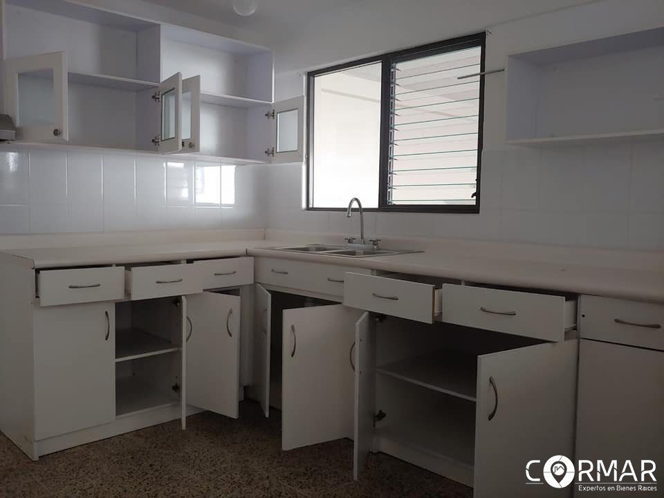 Casa Townhouse en alquiler, zona 15 - Image 2