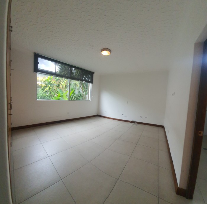 En Alquiler casa en Condominio en zona 14 - Miniatura 9