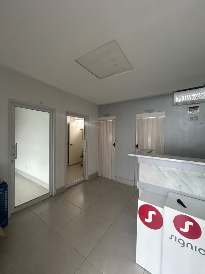 Alquiler de Local Comercial en los Prados D.N - 3