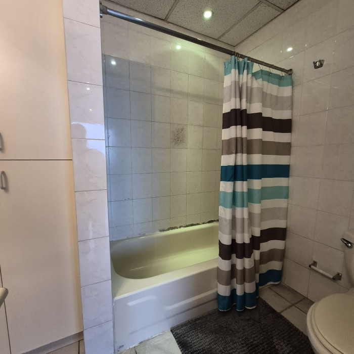 Renta apartamento amplio de 1 habitación en zona 15 VH2 - Miniatura 11