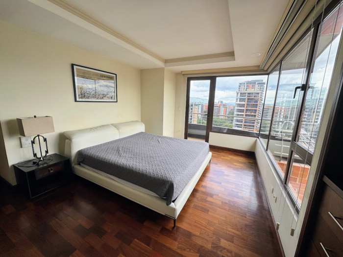 Apartamento amueblado en Alquiler en Zona 10 Guatemala - Miniatura 14