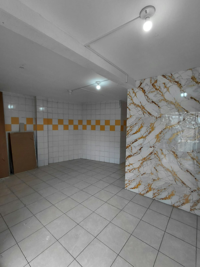 Local Comercial en Renta en Plaza Surti Ahorro. Zona 18 — foto 4