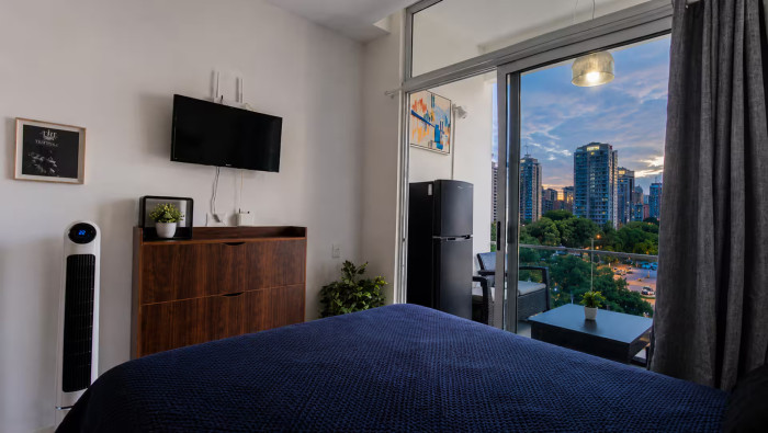 Apartamento amueblado en renta en zona 13 Narama - Image 3