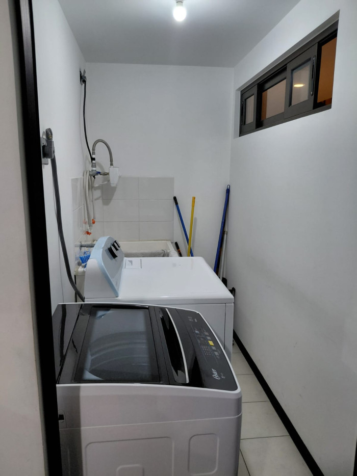 Apartamento en venta en Petapa zona 12 - Image 4