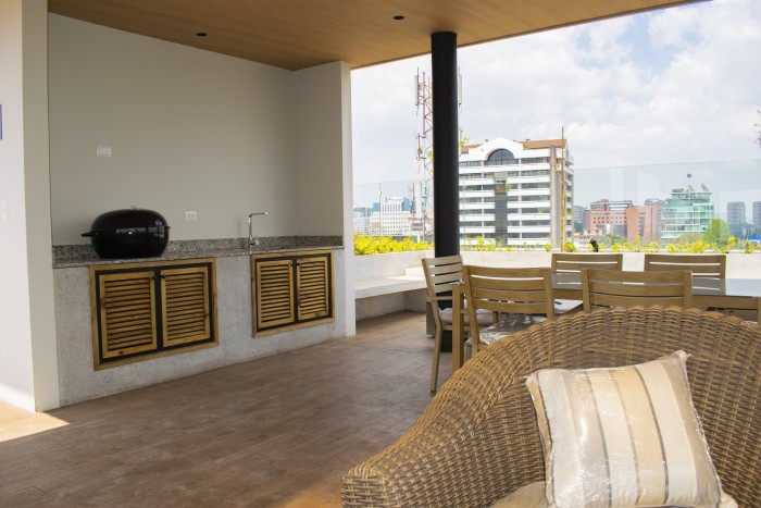 Apartamento en Venta en Zona 14 - Image 3