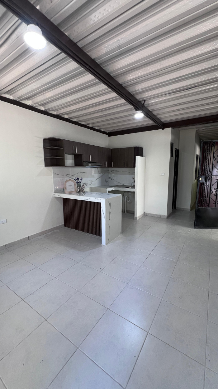 Casa en renta a 5 minutos del Encuentro San Marcos - 1