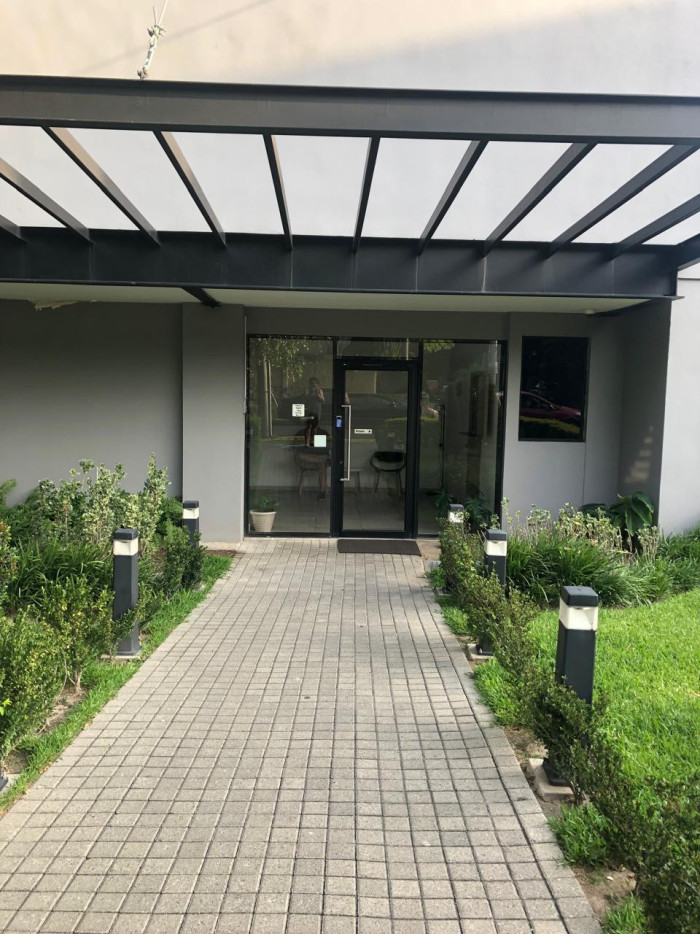 Apartamento en alquiler Colonia Escalón por Galerías - 1