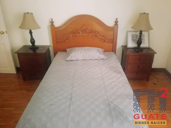 Apartamento de 100 m2 de construcción en Renta, Zona 14