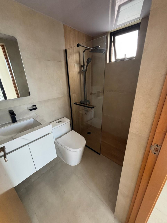 Renta de apartamento nuevo en Evaristo Morales - 17