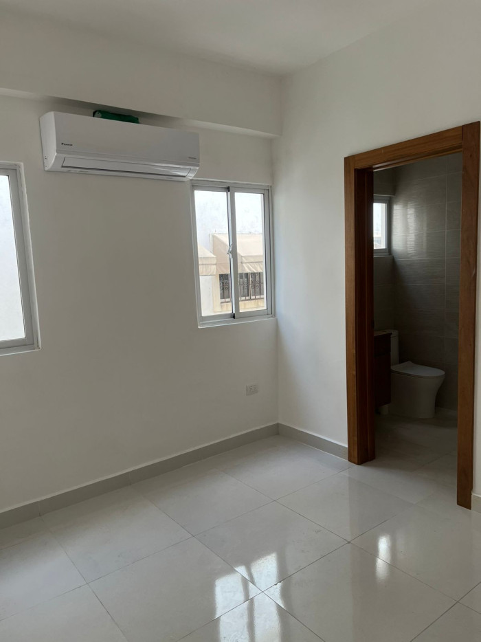 En Alquiler apartamento en El Millón Santo Domingo - 21