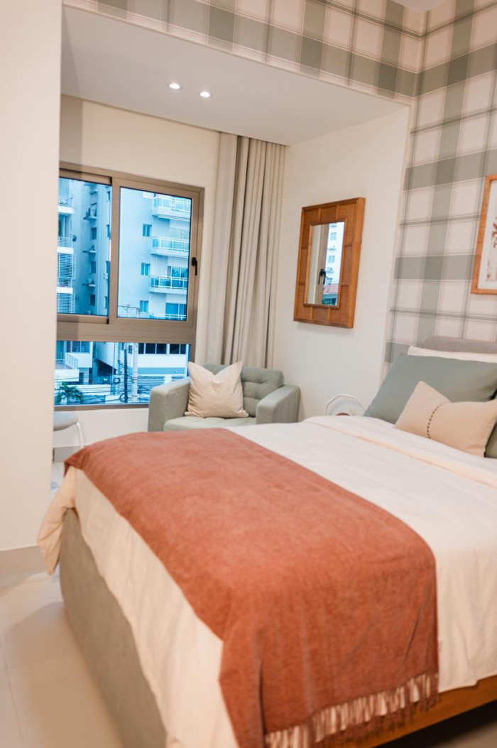 Apartamento moderno en renta en Evaristo Morales — foto 7
