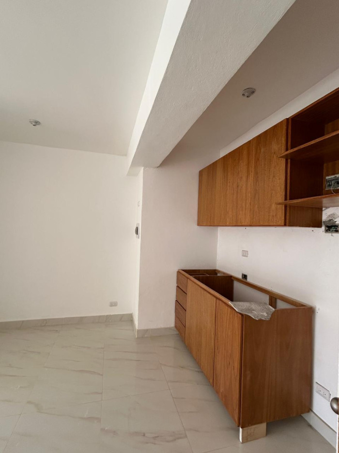 En Alquiler Apartamento en Gazcue cerca del Palacio DN - 7