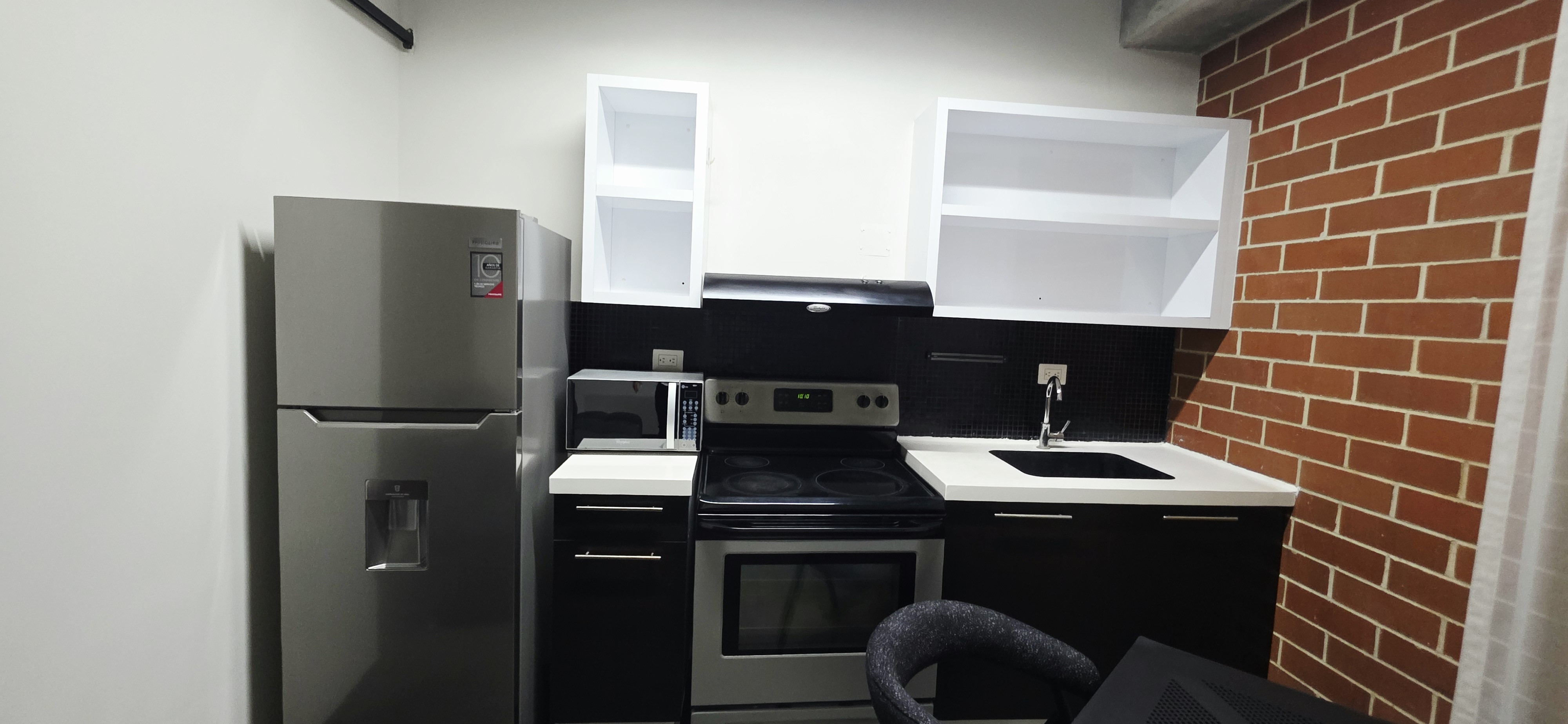 Apartamento Amueblado en Renta zona 4 Edif. Cuatro36 — foto 3