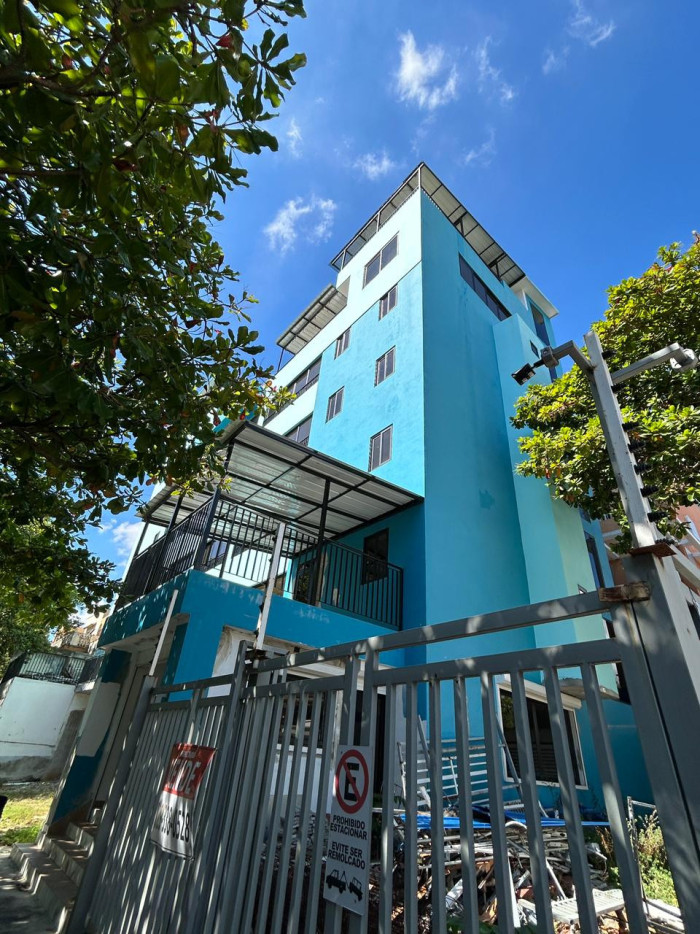 En Alquiler Apartamento en Gazcue cerca del Palacio DN - 1