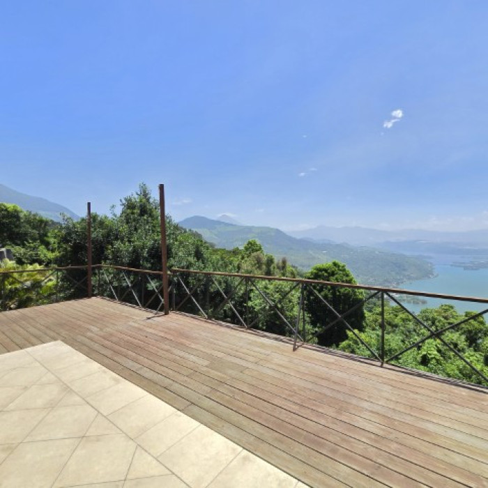 Casa en Venta con Vista Panorámica al Lago de Amatitlán - Image 3
