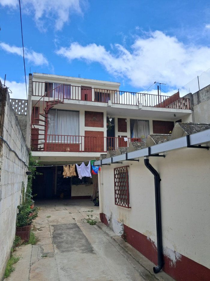 Casa sola en residencial en Mixco Santa Marta. — foto 12